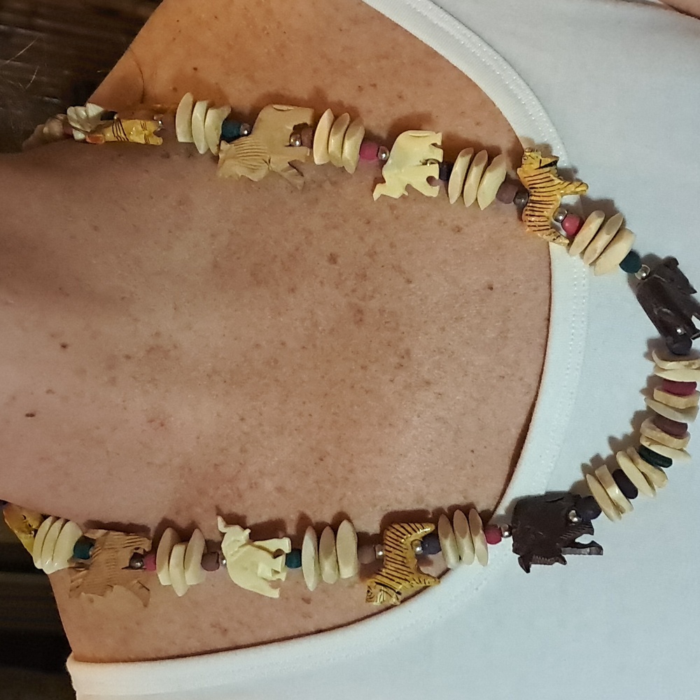 VTG African Safari Necklace - Picture 1 of 10